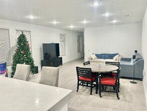 1419 Caceres Spur in San Antonio, TX - Building Photo - Building Photo