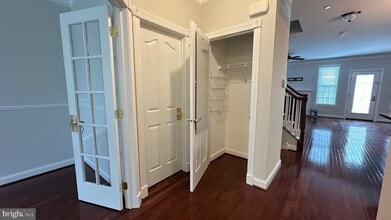 938 Dutch Dr in Norristown, PA - Building Photo - Building Photo
