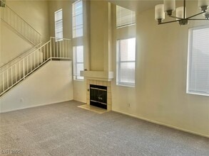 6656 Goldencreek Way in Las Vegas, NV - Building Photo - Building Photo