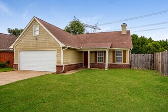 2902 Connor Reed Dr in Horn Lake, MS - Foto de edificio - Building Photo