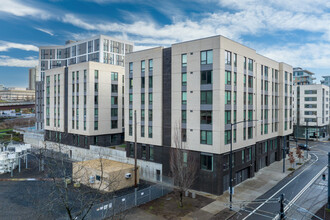 Waterleaf in Portland, OR - Foto de edificio - Building Photo