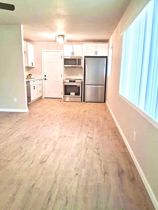 1164 Franzel Rd in Red Bluff, CA - Building Photo - Building Photo