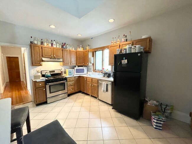 19 Bucknam St, Unit #3
