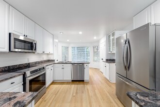 4402 Kirke Ct in Alexandria, VA - Building Photo - Building Photo