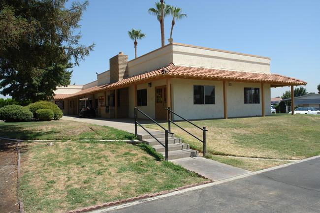 Stockdale Villa Mobile Home Park in Bakersfield, CA - Building Photo - Building Photo