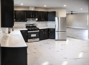 916 E Dixon St in Kokomo, IN - Building Photo - Building Photo