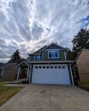 2319 Seringa Ave in Bremerton, WA - Building Photo - Building Photo