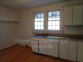 23 11th St in Greenville, SC - Building Photo - Building Photo