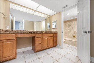 736 Island Way in Clearwater, FL - Building Photo - Building Photo