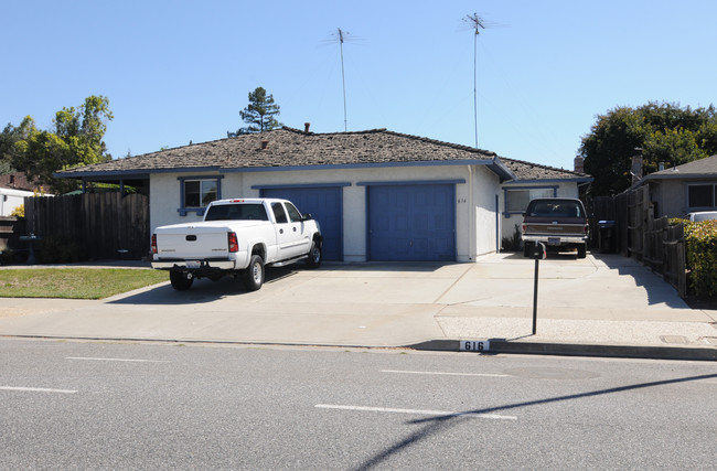 612-616 Calero Ave in San Jose, CA - Foto de edificio - Building Photo