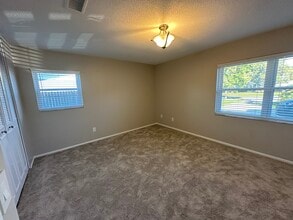 6524 Voltaire Dr in Orlando, FL - Foto de edificio - Building Photo