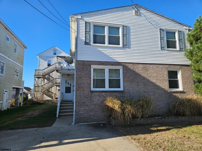 property at 210 N Surrey Ave