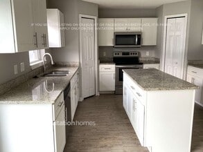 10437 Fly Fishing St in Riverview, FL - Building Photo - Building Photo