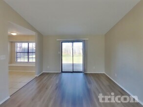 3312 Woodlark Dr in Fort Worth, TX - Foto de edificio - Building Photo