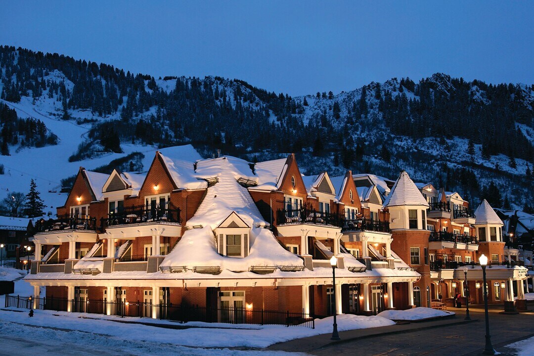 415 E Dean St in Aspen, CO - Building Photo