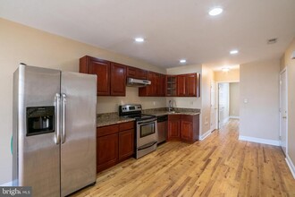 1002 S 20th St in Philadelphia, PA - Building Photo - Building Photo