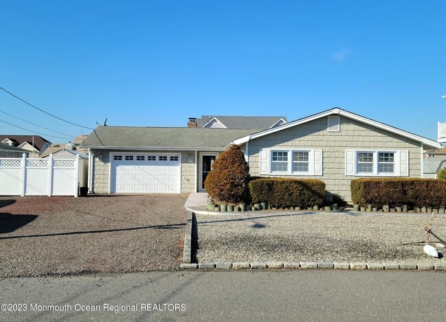 property at 805 Forepeak Dr
