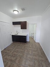 2284 Kearney Ave in San Diego, CA - Building Photo - Building Photo