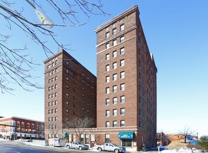 Richford Arms in Erie, PA - Foto de edificio - Building Photo