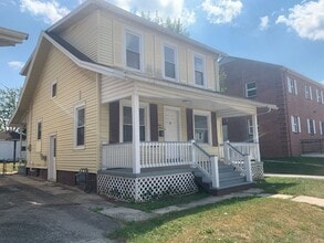 860 E Princess St in York, PA - Building Photo - Building Photo