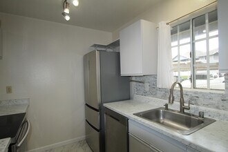 92-1021-1021 Nou St in Kapolei, HI - Building Photo - Building Photo