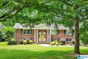 3228 Mockingbird Ln in Birmingham, AL - Building Photo