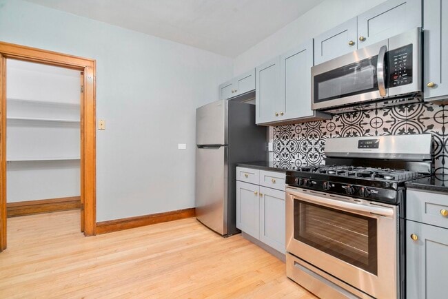 530 Hillside Ave in Glen Ellyn, IL - Building Photo - Building Photo