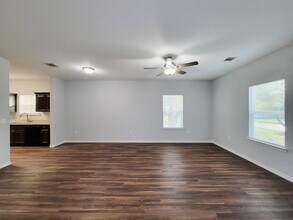 3201 J P Davis Ave in Bay City, TX - Building Photo - Building Photo