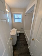 1928 Lawn Ave in Cincinnati, OH - Building Photo - Building Photo