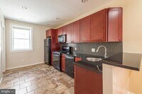 2129 Earp St photo'