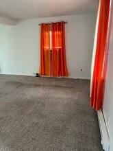 1193 Easton Rd, Unit 1 in Roslyn, PA - Foto de edificio - Building Photo