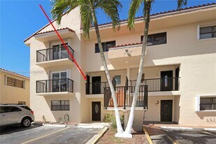 5530 W 26th Ct in Hialeah, FL - Building Photo