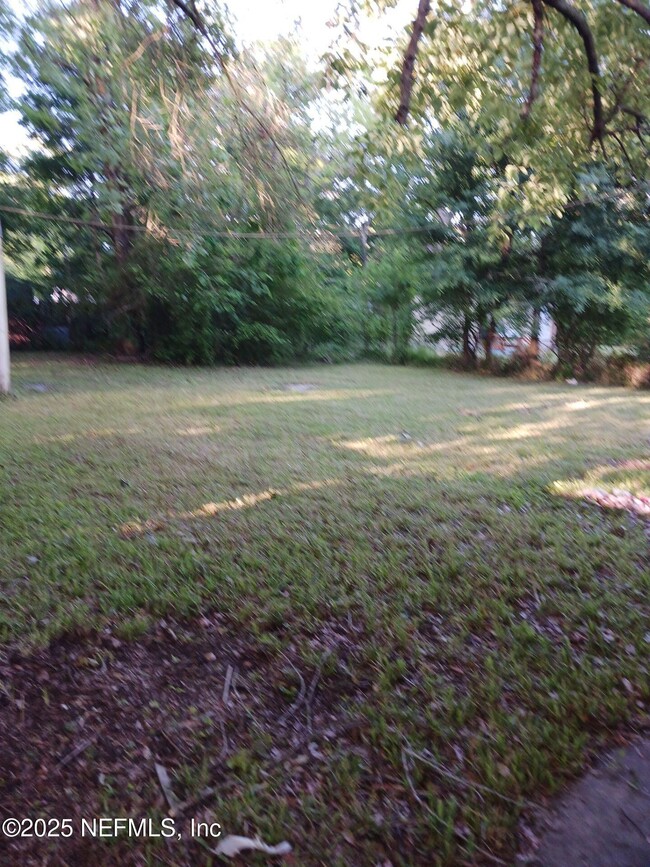 3010 W 18th St in Jacksonville, FL - Foto de edificio - Building Photo