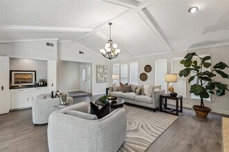 6908 Heatherknoll Dr in Dallas, TX - Building Photo - Building Photo