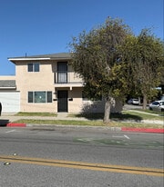 3275 Saturn Ave in Huntington Park, CA - Building Photo