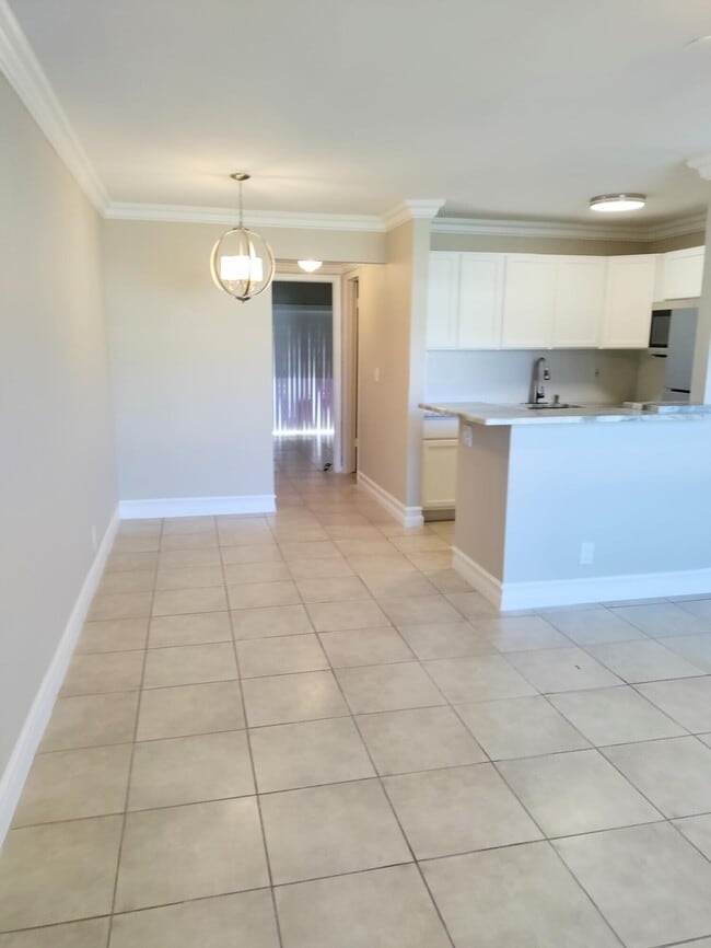 740 Horizon W in Boynton Beach, FL - Building Photo - Building Photo