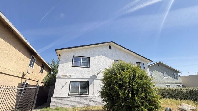 property at 1316 E California Ave