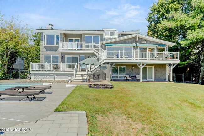 property at 74 Seneca Pl