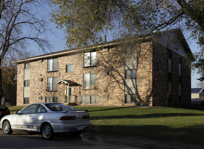 Juniper Grove Apartments in St. Cloud, MN - Building Photo - Building Photo