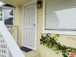 3227 Bennett Dr in Los Angeles, CA - Building Photo - Building Photo