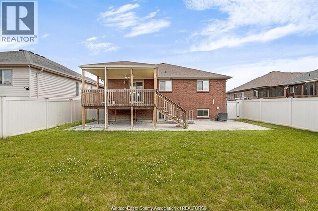 4001 Maracaibo Ct in Windsor, ON - Building Photo - Building Photo