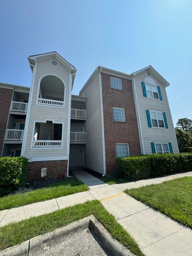 property at 715 Clearwater Ct