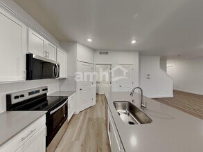 8560 47th Pl NE in Marysville, WA - Building Photo - Building Photo