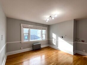 79 Franklin St-Unit -1 in Stoneham, MA - Building Photo - Building Photo