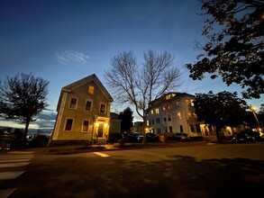 18 North St, Unit 3 in Portland, ME - Building Photo - Building Photo