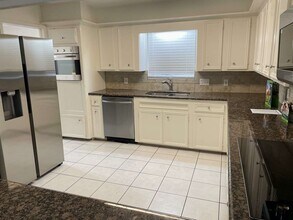 3822 Stillview Dr in Houston, TX - Building Photo - Building Photo