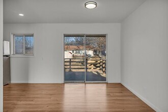 3112 SW Grand Ct in Topeka, KS - Building Photo - Building Photo