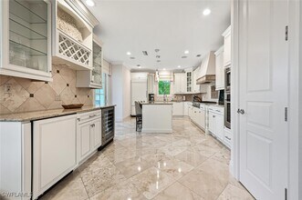 425 5th St S in Naples, FL - Building Photo - Building Photo
