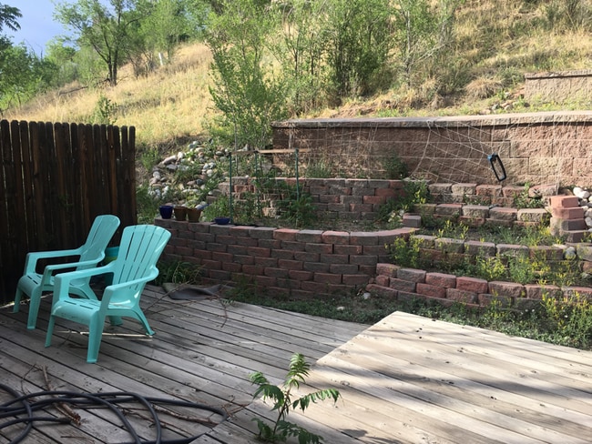 2626 W Pikes Peak Ave in Colorado Springs, CO - Foto de edificio - Building Photo