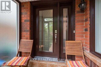 32 Cordgrass Crescent in Brampton, ON - Building Photo - Building Photo